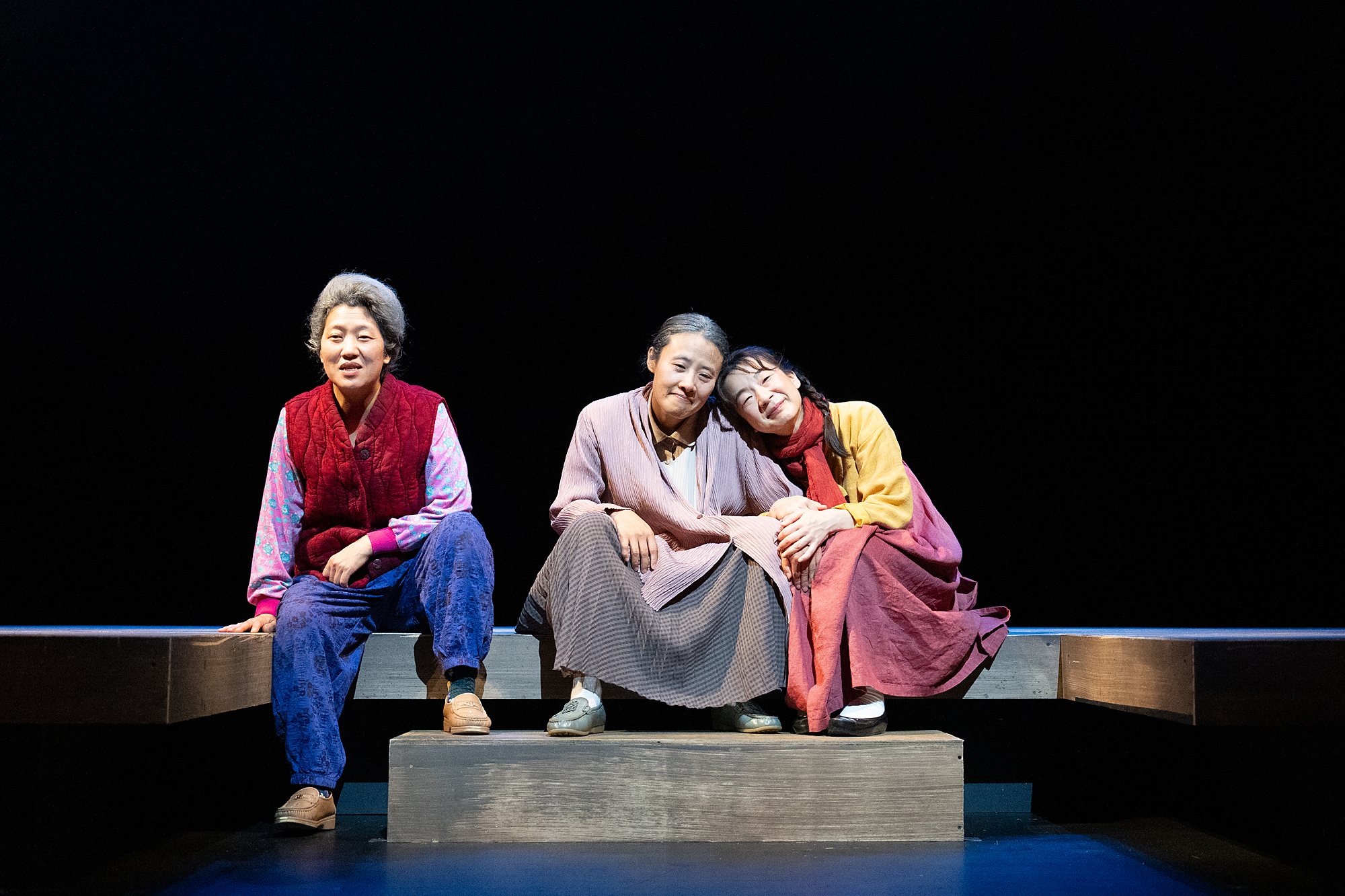 Baesogoji; A Pond in the Memory &mdash; stage view